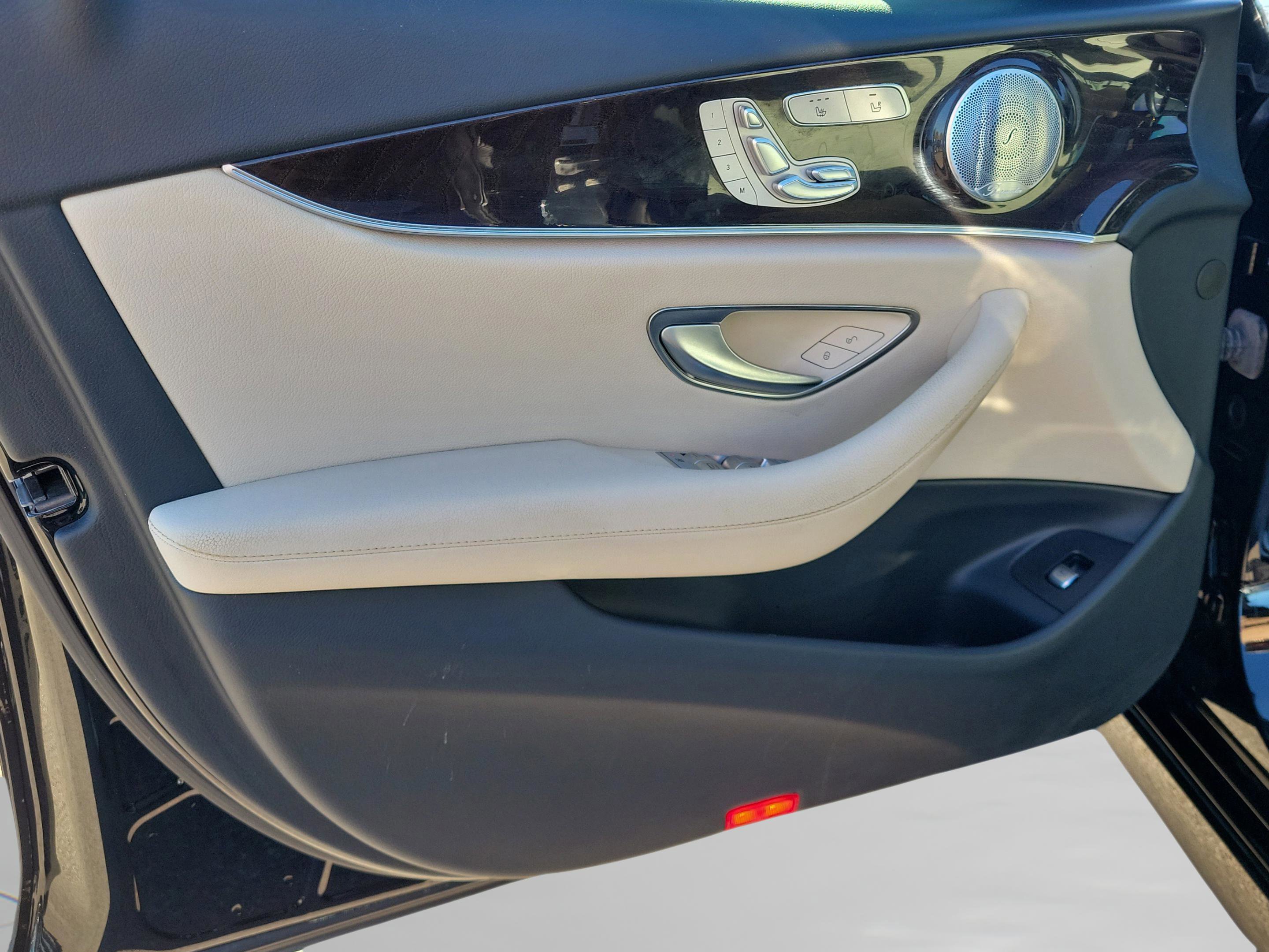 Used 2020 Mercedes-Benz E 350 Sedan image 19