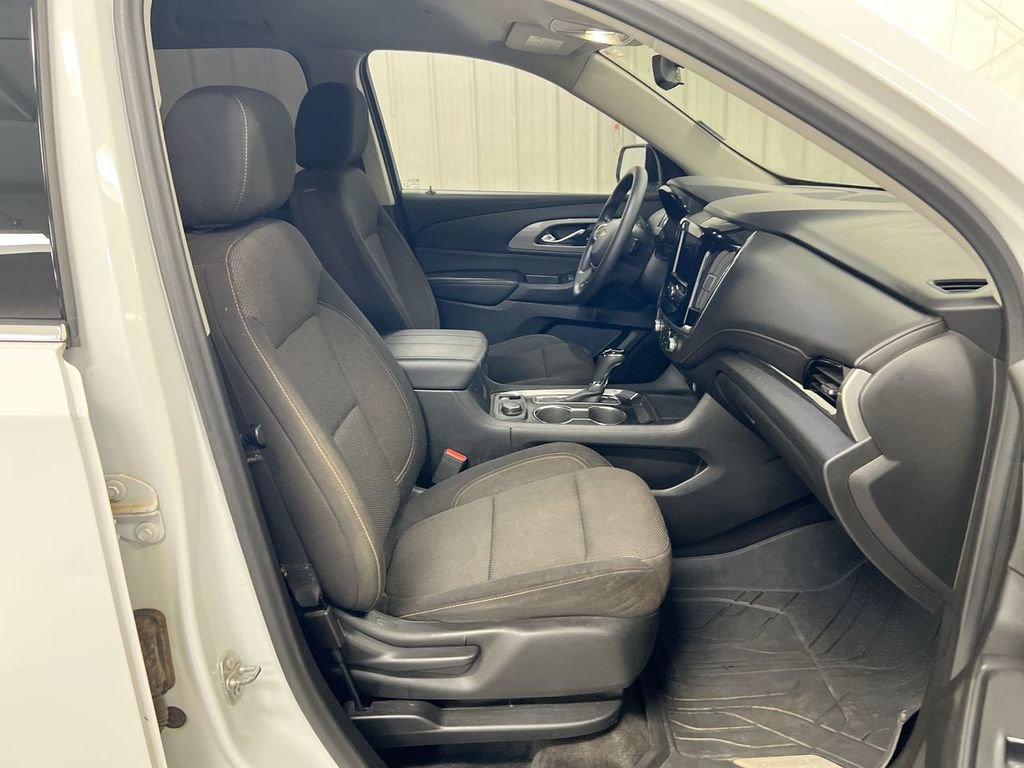 Used 2020 Chevrolet Traverse LS image 20