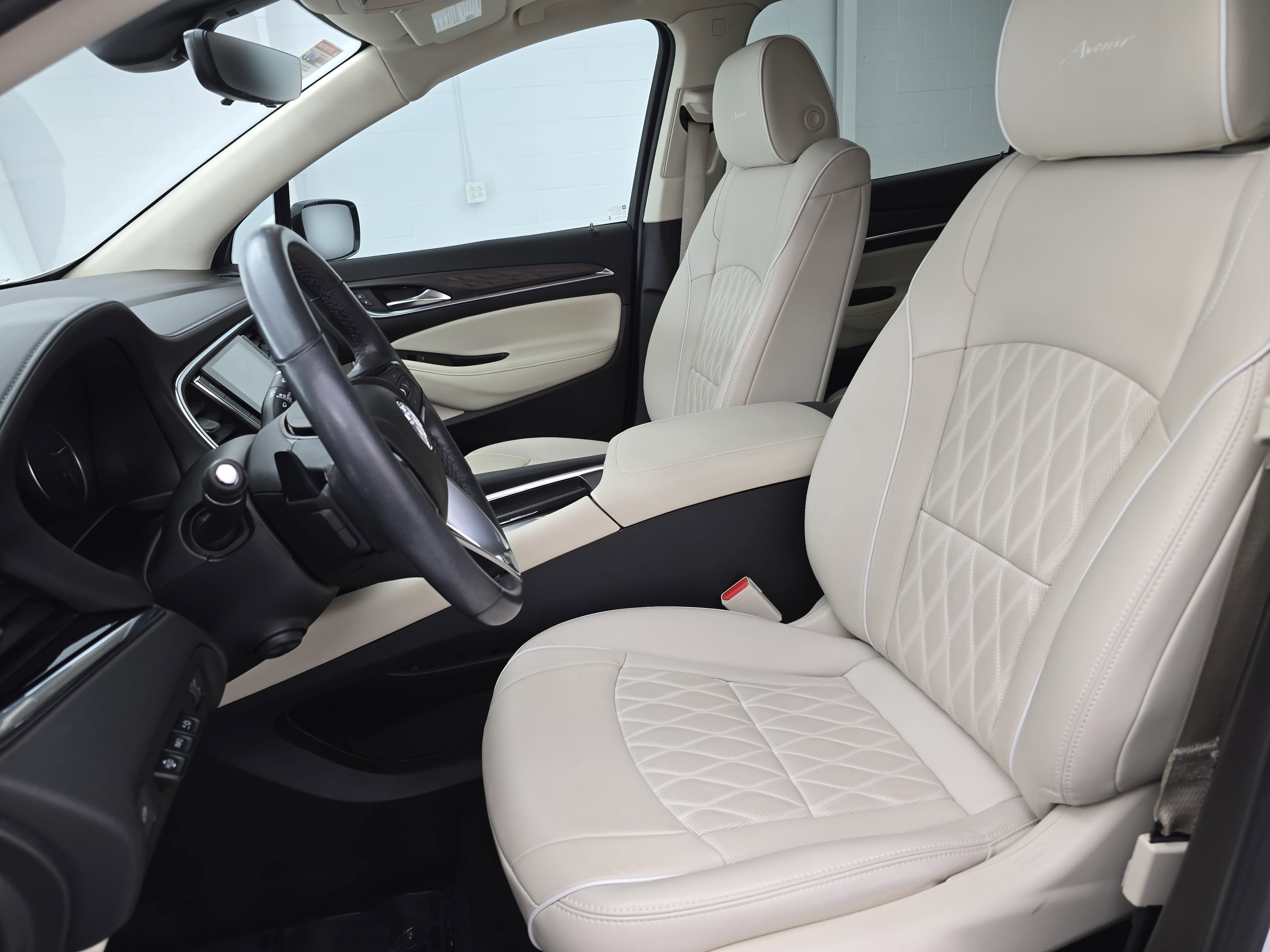 Used 2024 Buick Enclave Avenir w/ Avenir Technology Package FWD image 16