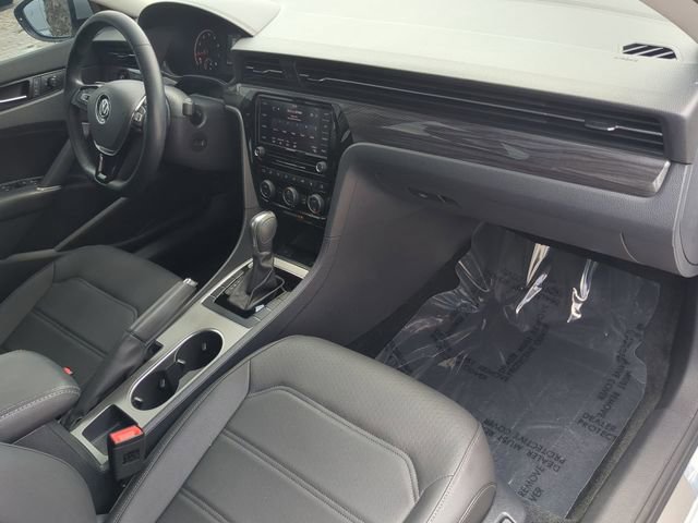 Certified 2020 Volkswagen Passat 2.0T R-Line FWD image 11