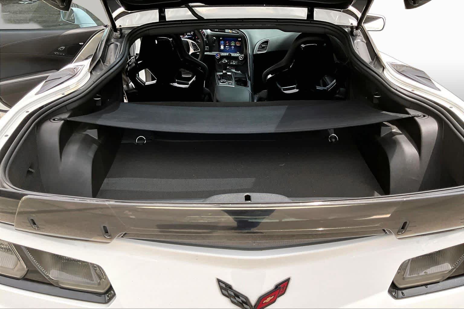 Used 2015 Chevrolet Corvette Z06 w/ 2LZ Preferred Equipment Group RWD image 32