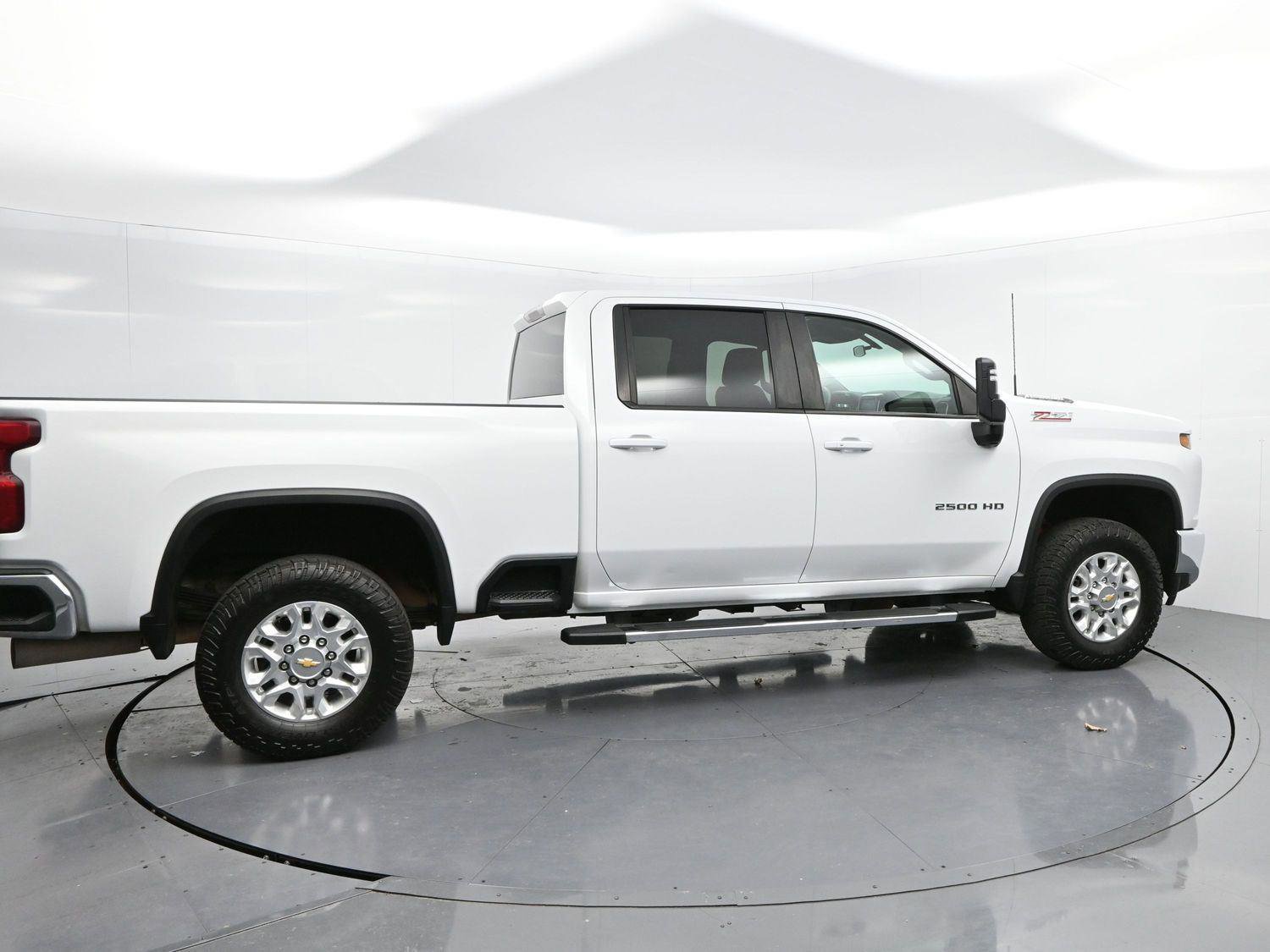 Used 2023 Chevrolet Silverado 2500 LT w/ Convenience Package image 8