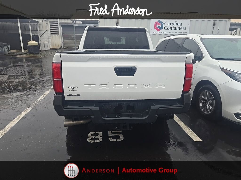 Used 2024 Toyota Tacoma SR AWD/4WD image 9