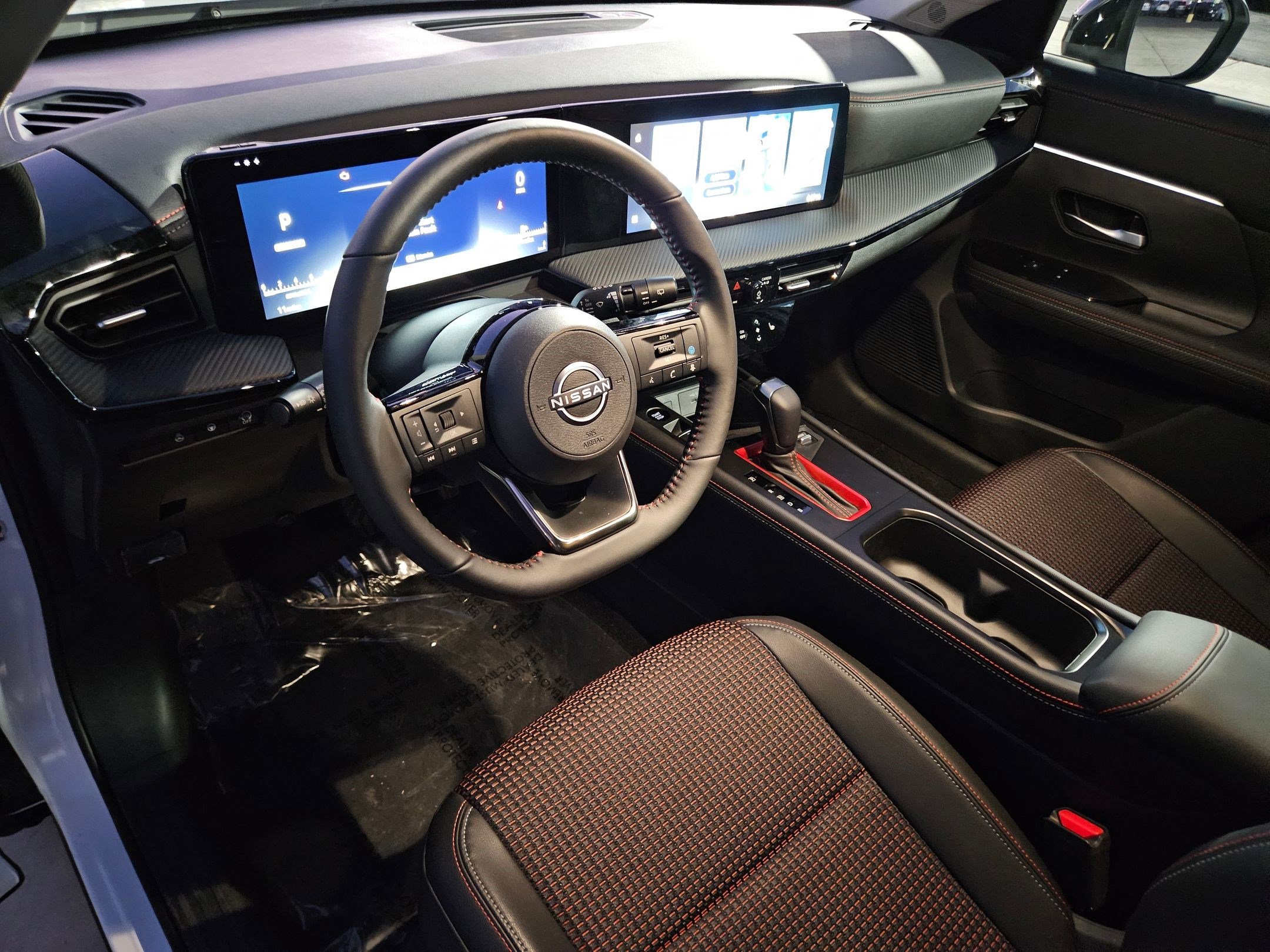 New 2026 Nissan Kicks SR w/ SR Premium Package image 2