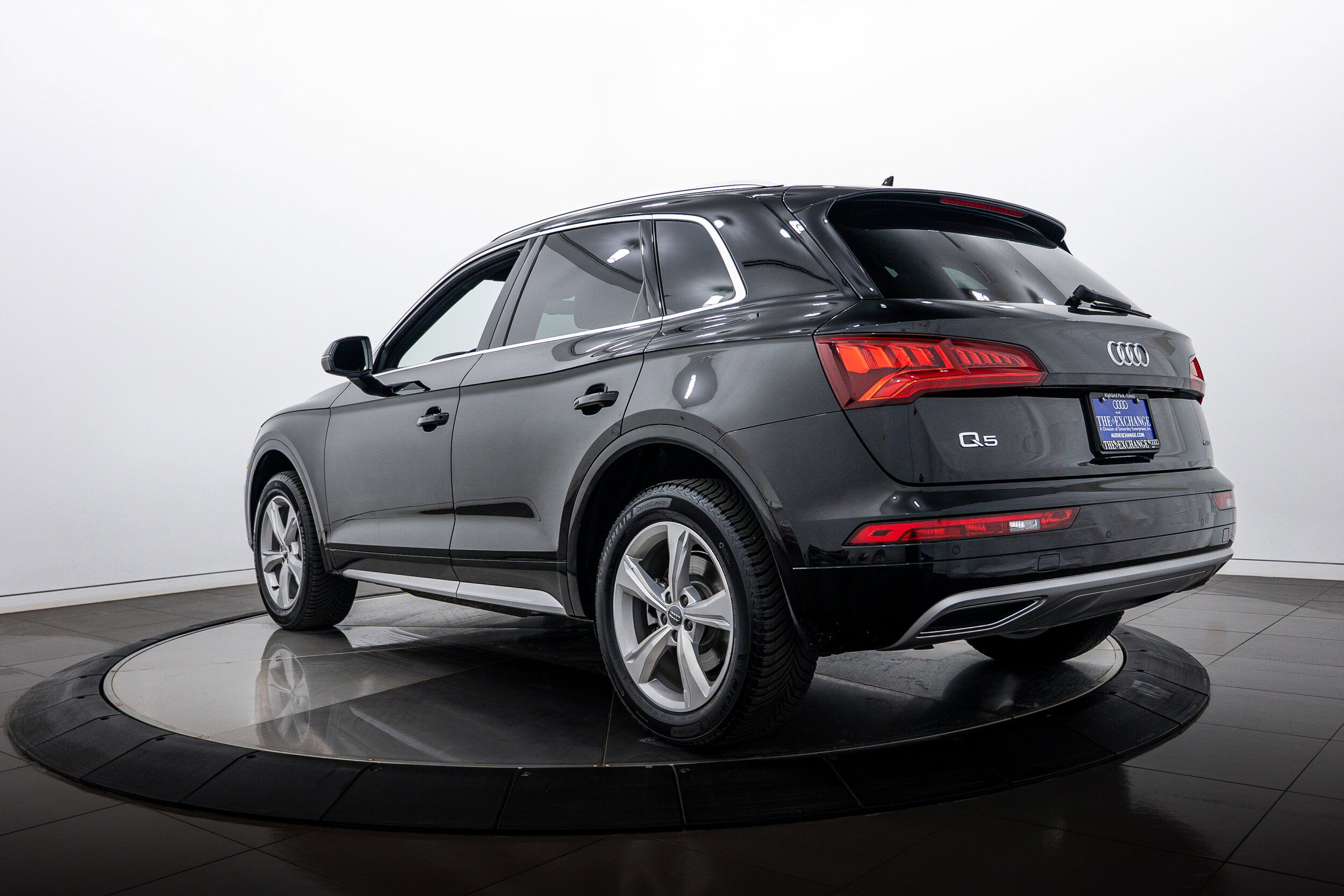 Used 2020 Audi Q5 2.0T Premium w/ Convenience Package image 5