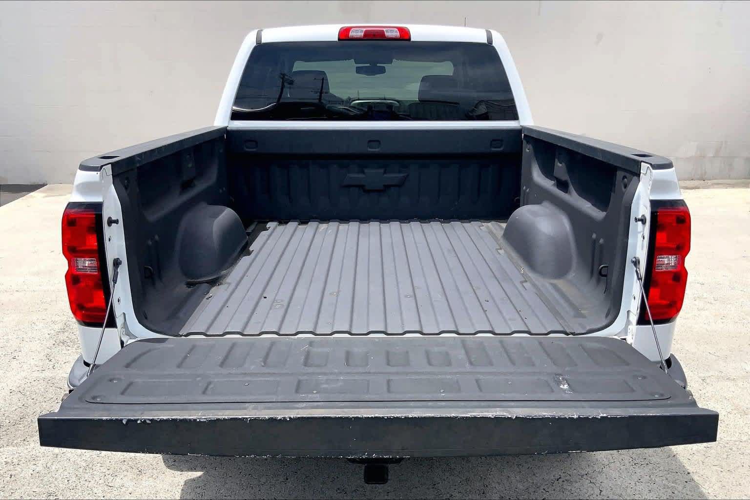 Used 2018 Chevrolet Silverado 1500 LT w/ All Star Edition RWD image 18