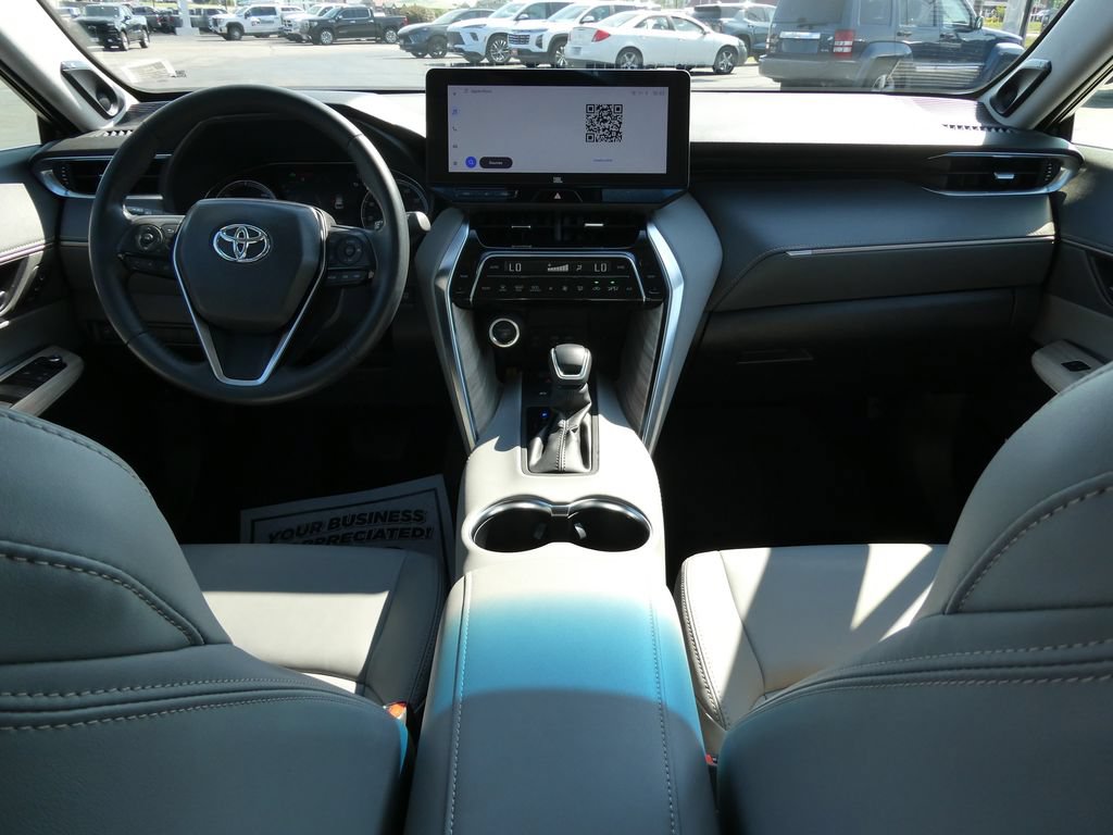Used 2024 Toyota Venza XLE AWD/4WD image 23