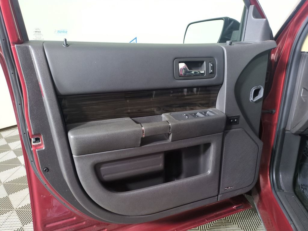 Used 2016 Ford Flex SEL w/ Equipment Group 202A AWD/4WD image 12