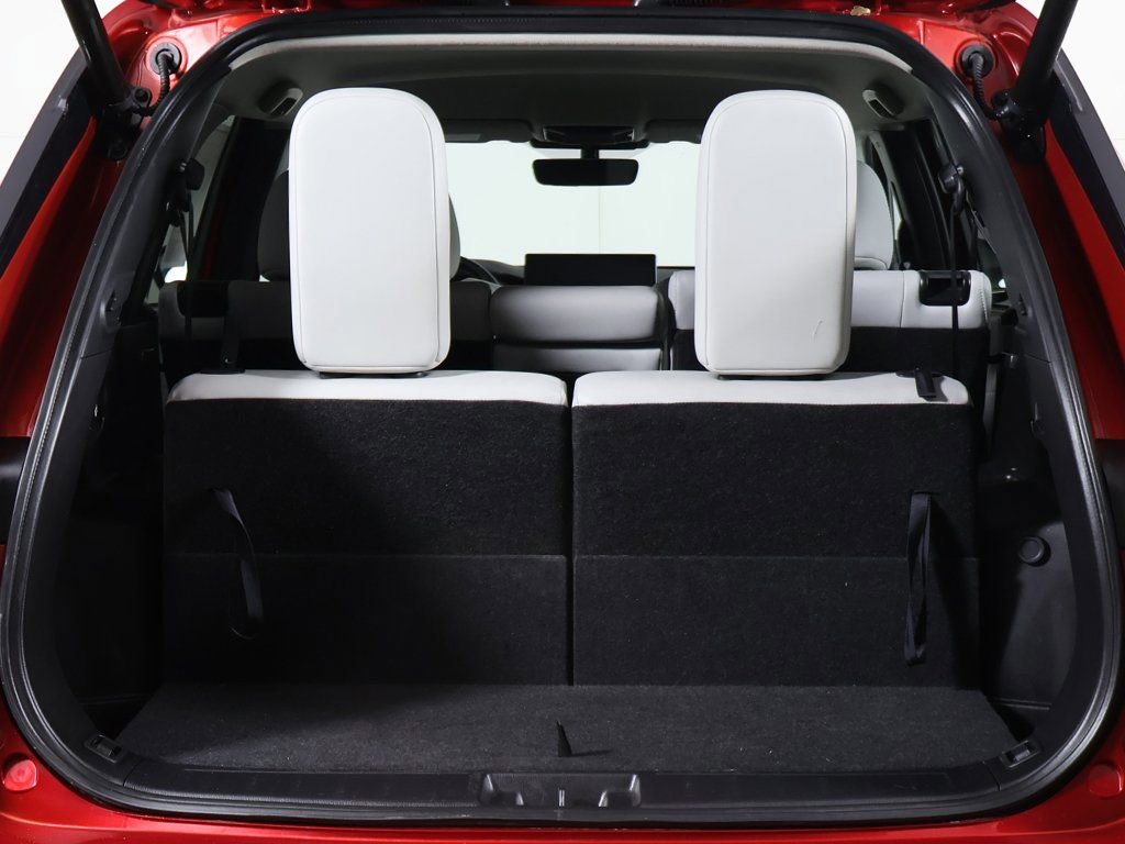 Used 2025 Mitsubishi Outlander SE image 16