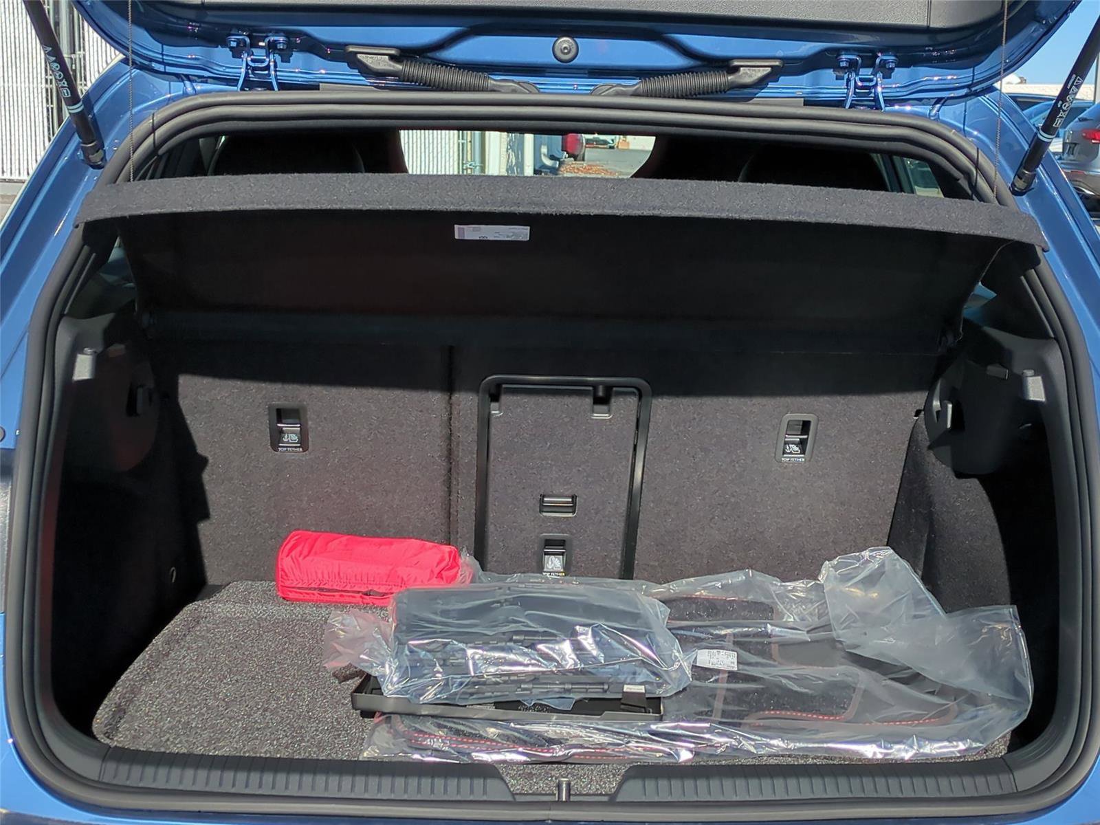 New 2026 Volkswagen Golf SE FWD image 22