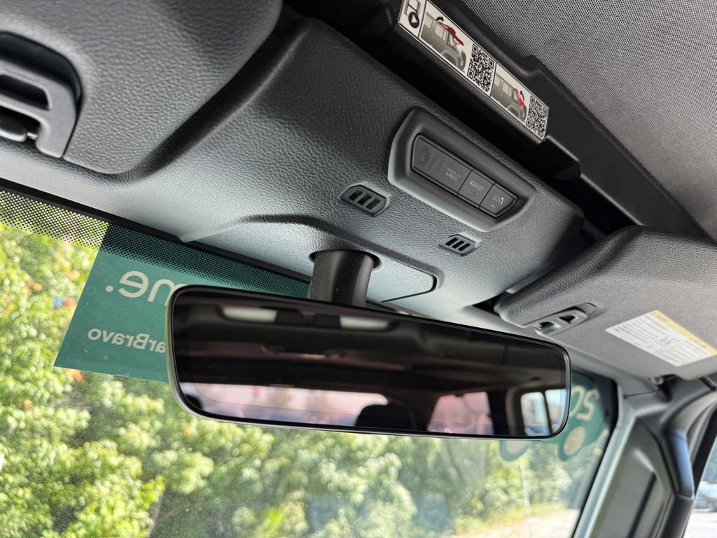 Used 2023 Jeep Wrangler Sahara image 32