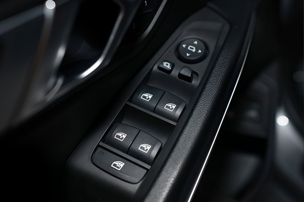 Used 2023 BMW 330e xDrive w/ Premium Package image 34