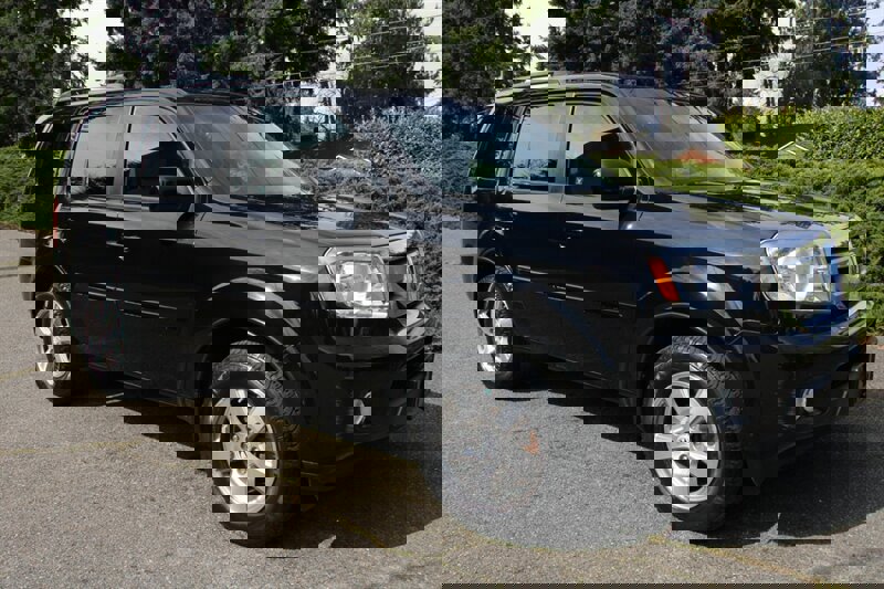 Used 2010 Honda Pilot EX-L image 2