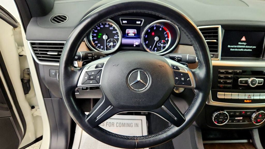 Used 2016 Mercedes-Benz GL 550 4MATIC image 13