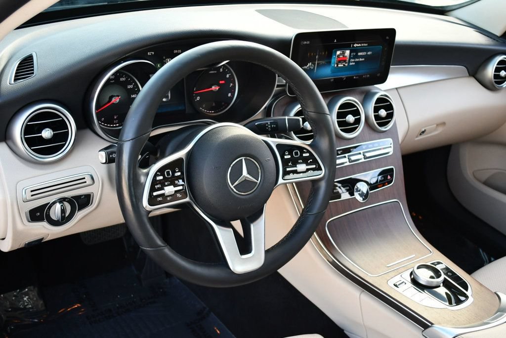 Used 2019 Mercedes-Benz C 300 4MATIC Sedan image 43