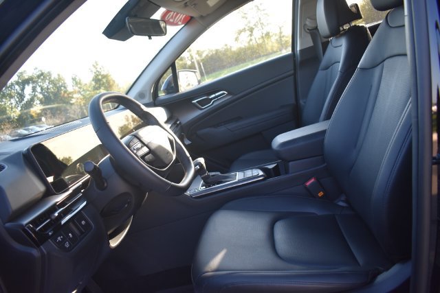 New 2026 Kia Sportage EX FWD image 22
