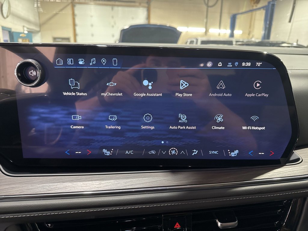 New 2026 Chevrolet Suburban Z71 w/ Comfort Package image 32