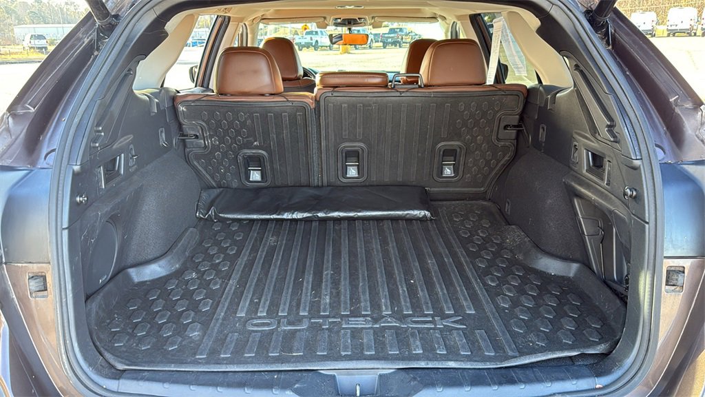 Used 2021 Subaru Outback Touring XT image 11