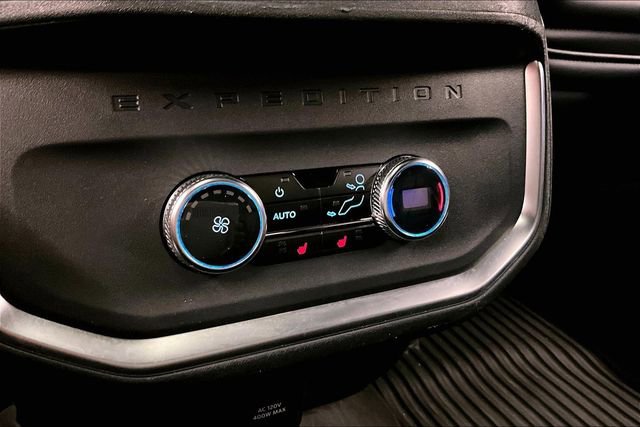 Used 2025 Ford Expedition Tremor AWD/4WD image 33