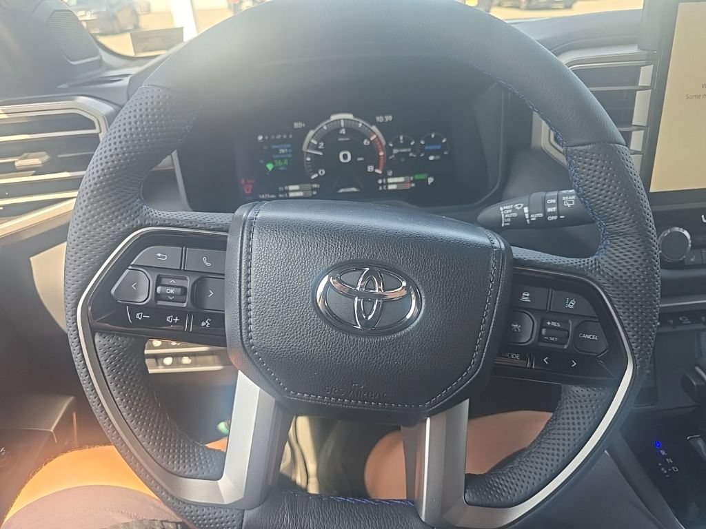 Used 2026 Toyota Sequoia Platinum AWD/4WD image 16