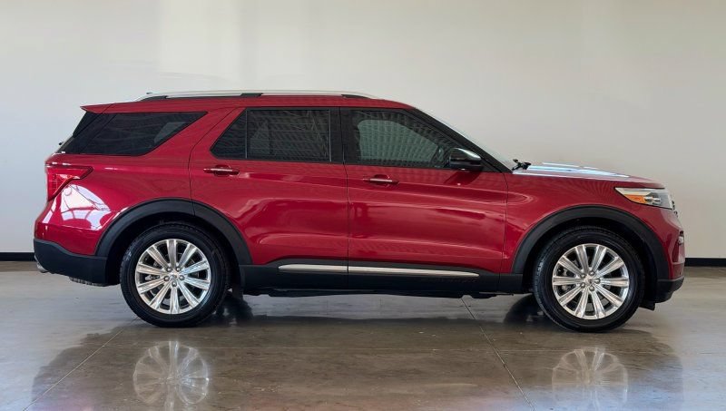 Used 2021 Ford Explorer Limited w/ Equipment Group 301A RWD image 8