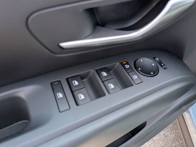 Certified 2025 Hyundai Santa Cruz SE AWD/4WD image 16