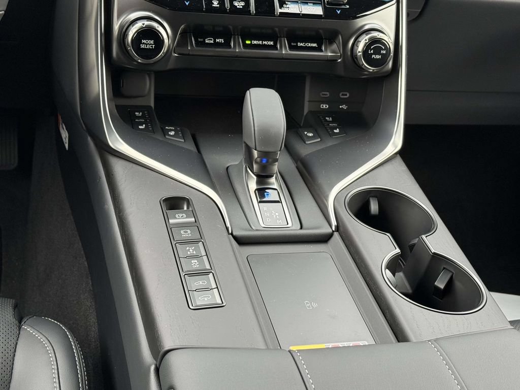 New 2026 Lexus LX 700h Luxury AWD/4WD image 15