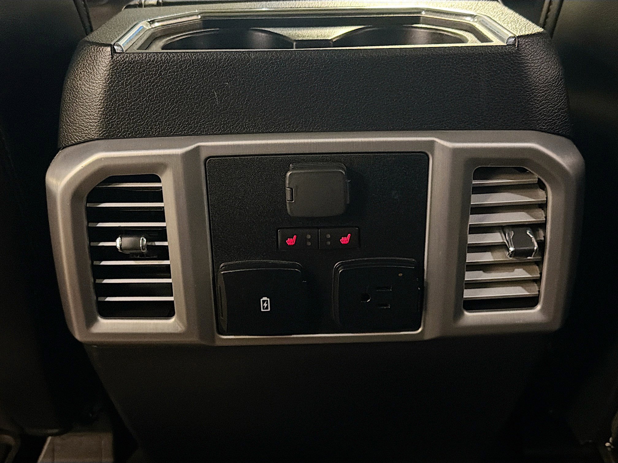 Used 2020 Ford F150 Platinum w/ Equipment Group 701A Luxury image 29