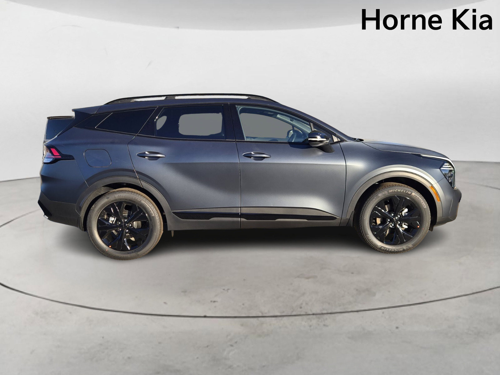 New 2025 Kia Sportage X-Line image 3