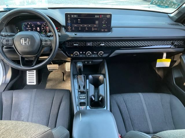Used 2024 Honda Accord Sport image 4