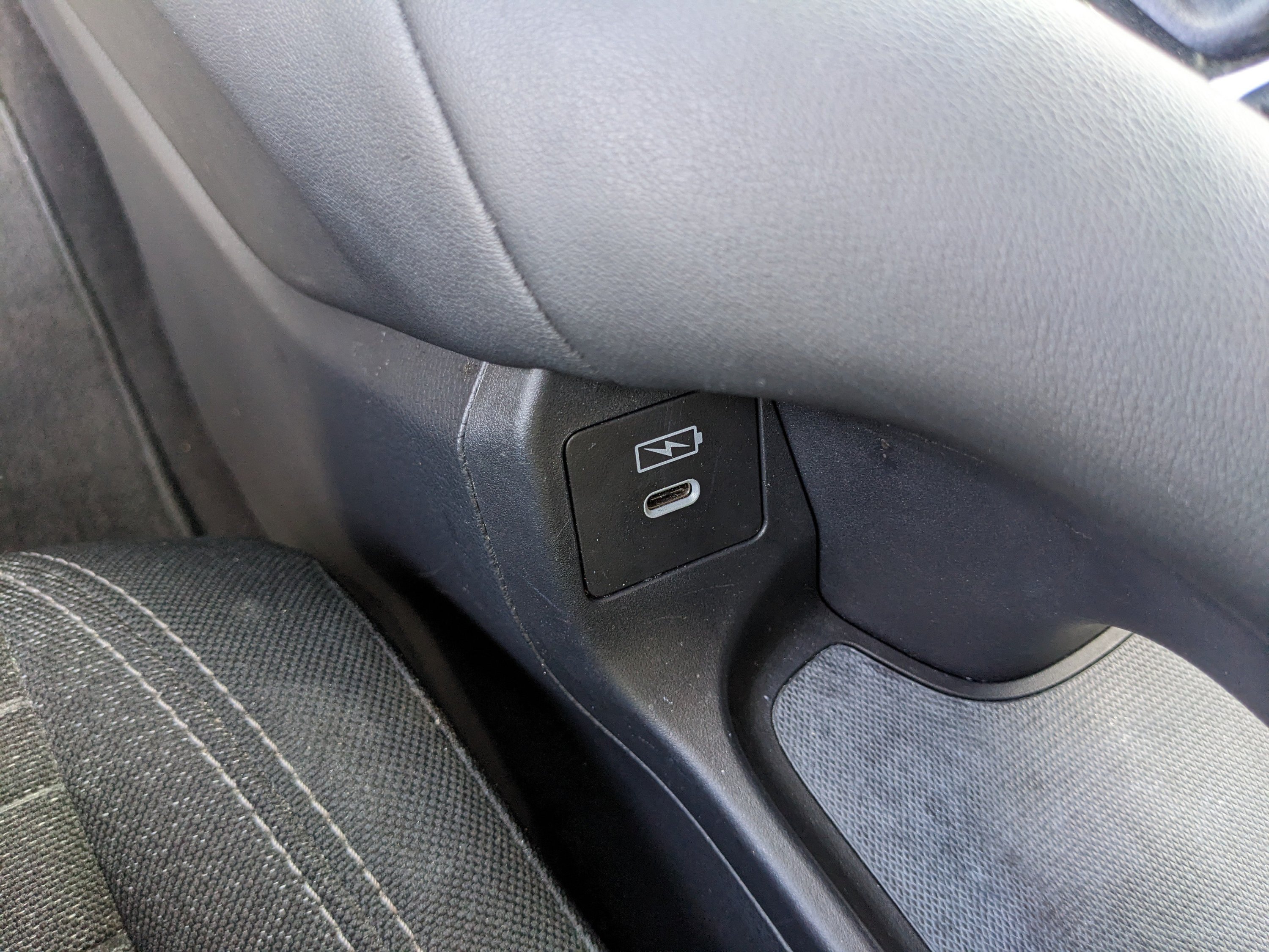 Used 2024 Honda HR-V LX image 27
