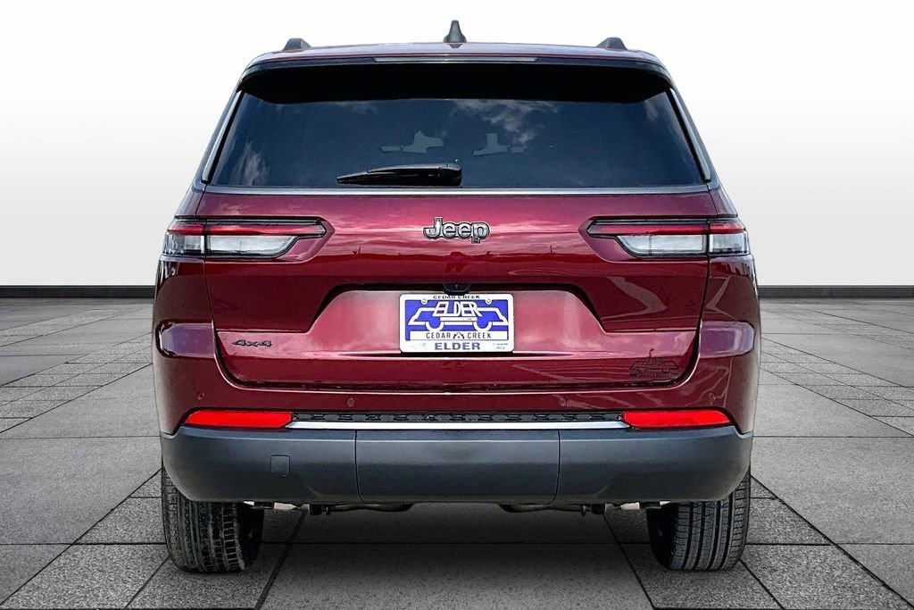 New 2026 Jeep Grand Cherokee L Limited w/ Limited Altitude Package AWD/4WD image 4