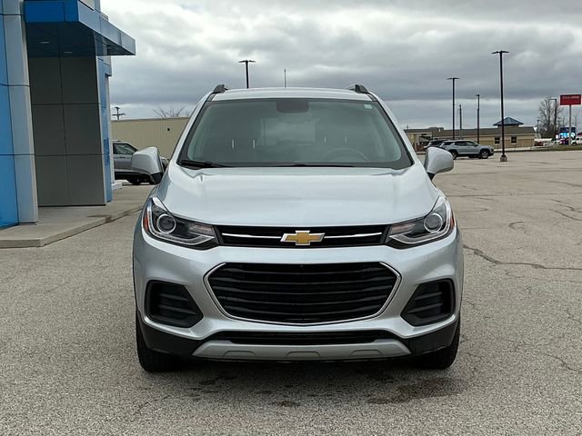 Used 2022 Chevrolet Trax LT w/ LT Convenience Package image 15