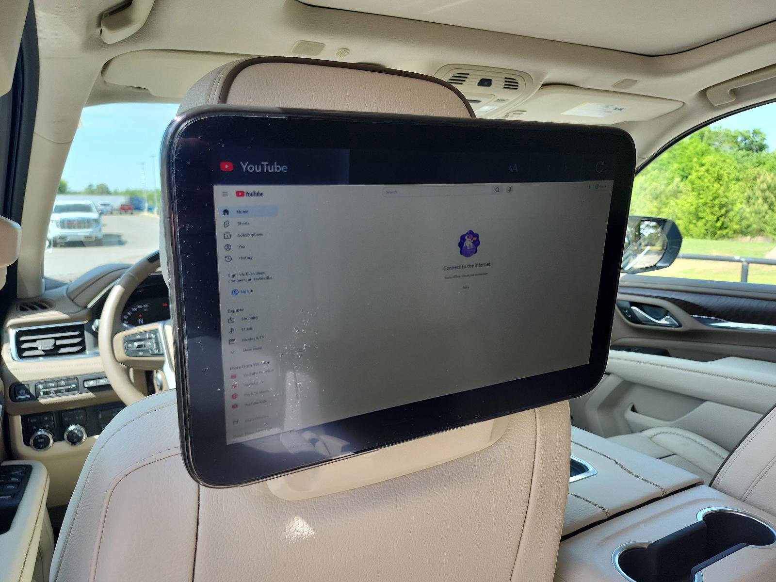 Used 2023 GMC Yukon XL Denali w/ Denali Reserve Package image 14