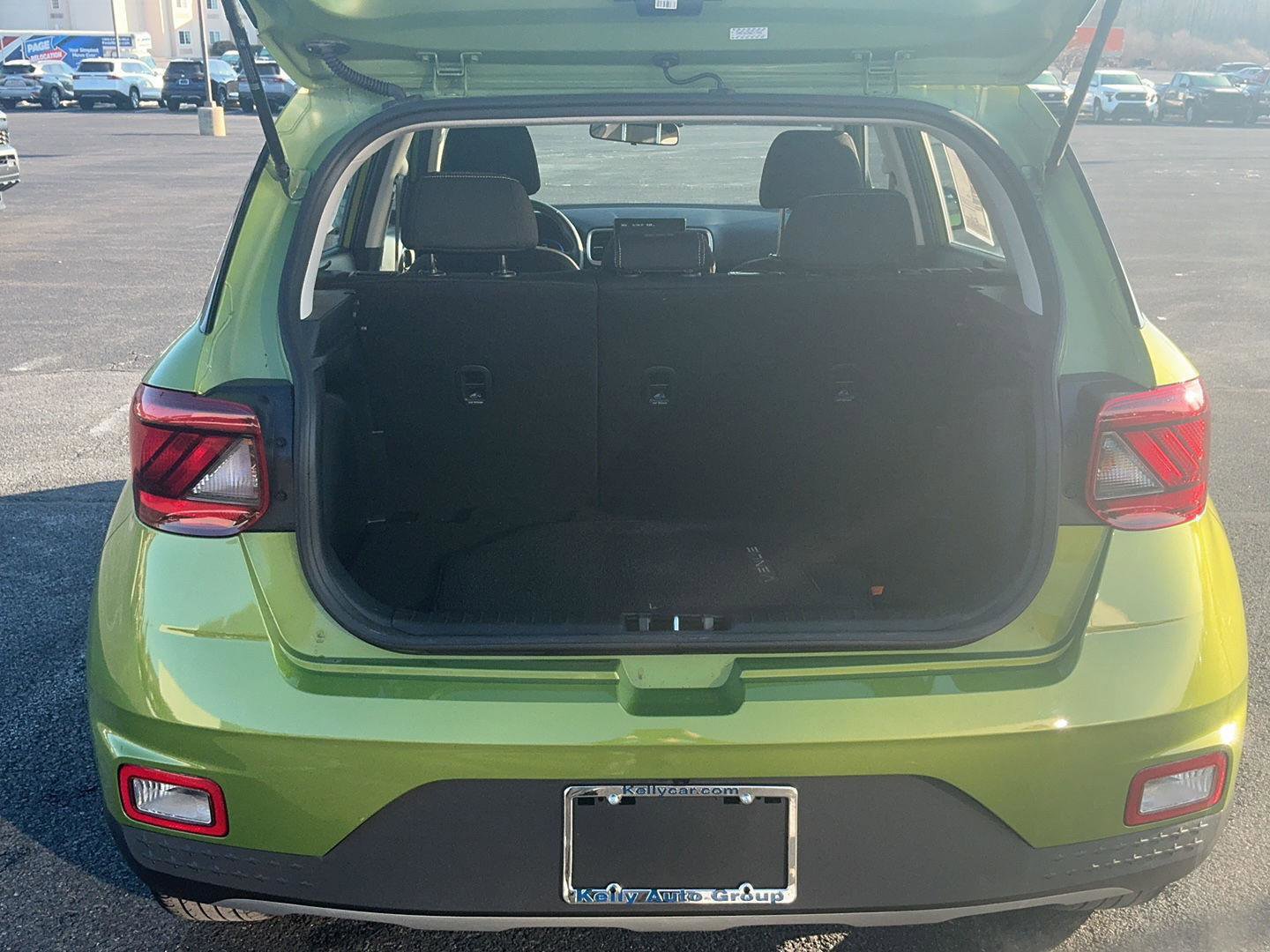 Certified 2024 Hyundai Venue SEL image 33