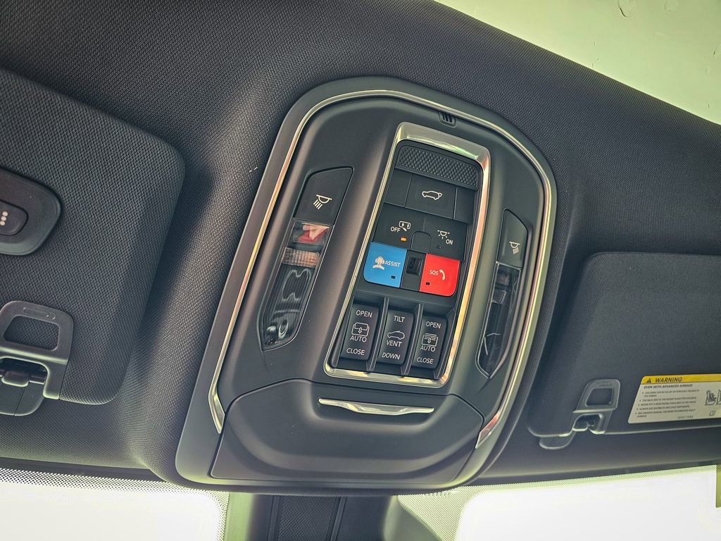 New 2026 Jeep Grand Cherokee Limited image 32