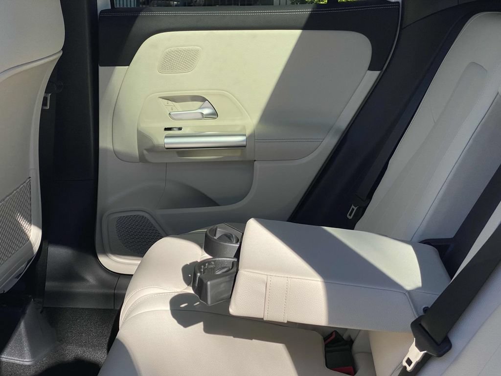 Certified 2025 Mercedes-Benz GLA 250 image 19