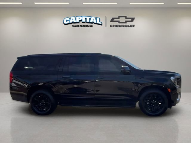 Used 2022 GMC Yukon XL Denali AWD/4WD image 6