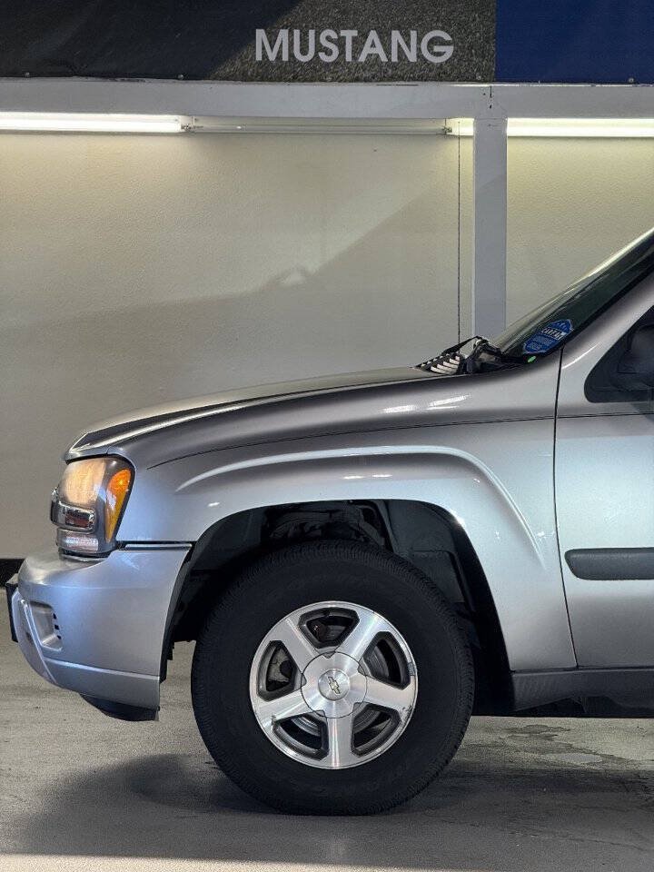 Used 2005 Chevrolet TrailBlazer LS AWD/4WD image 16
