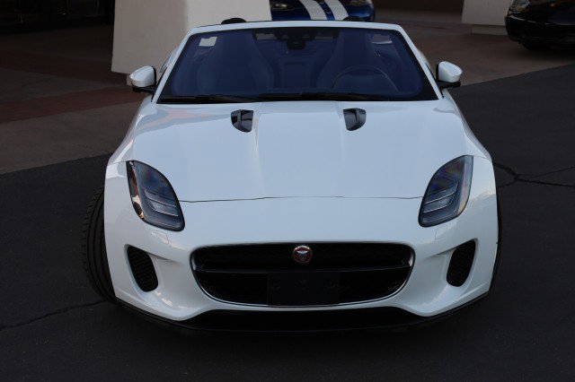 Used 2020 Jaguar F-TYPE Convertible image 8