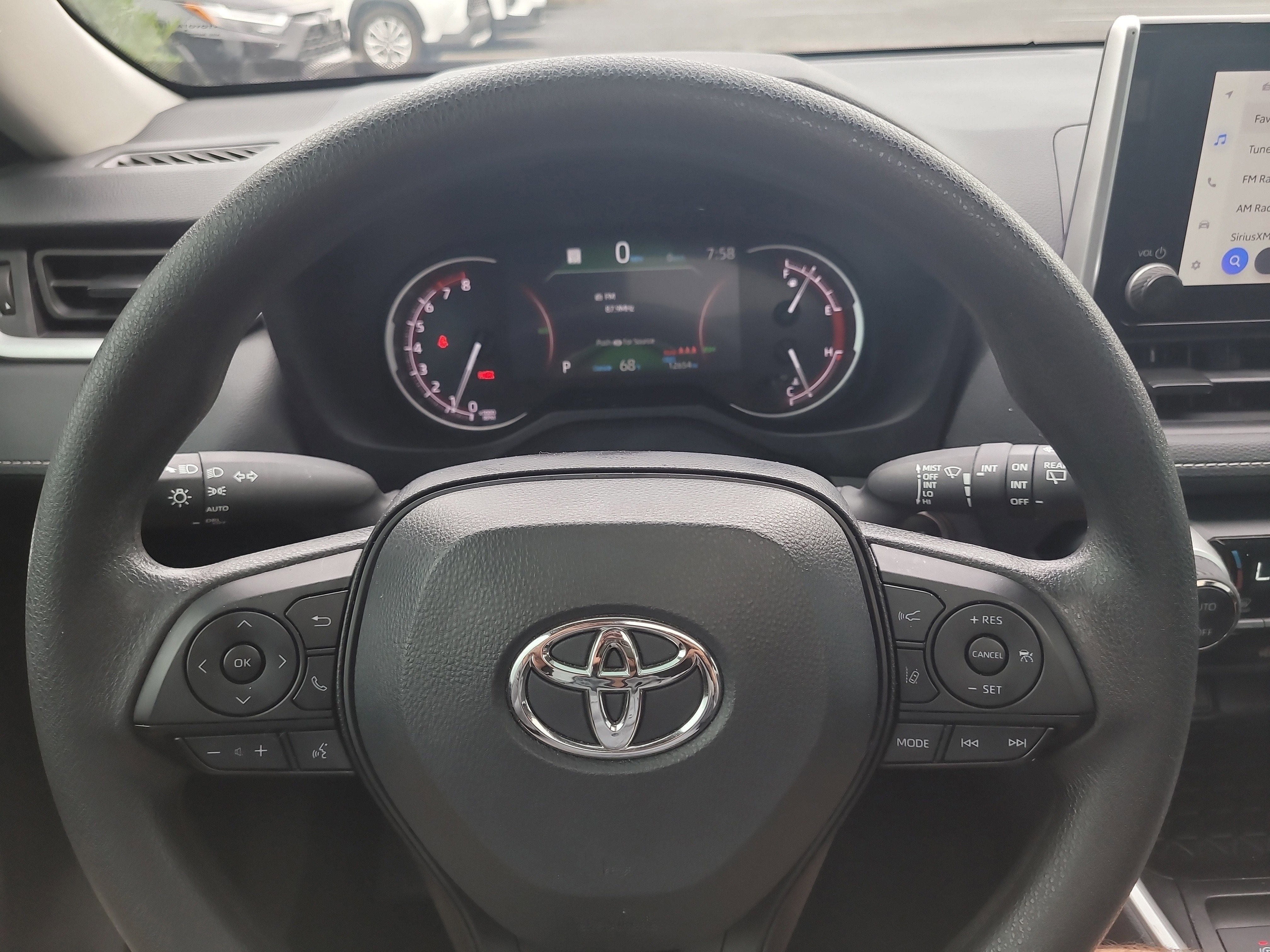 Certified 2025 Toyota RAV4 XLE image 30