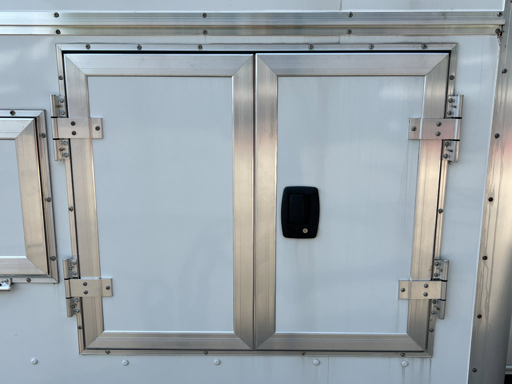 New 2026 Ford E-350 and Econoline 350 Super Duty w/ Power Equipment Group image 28