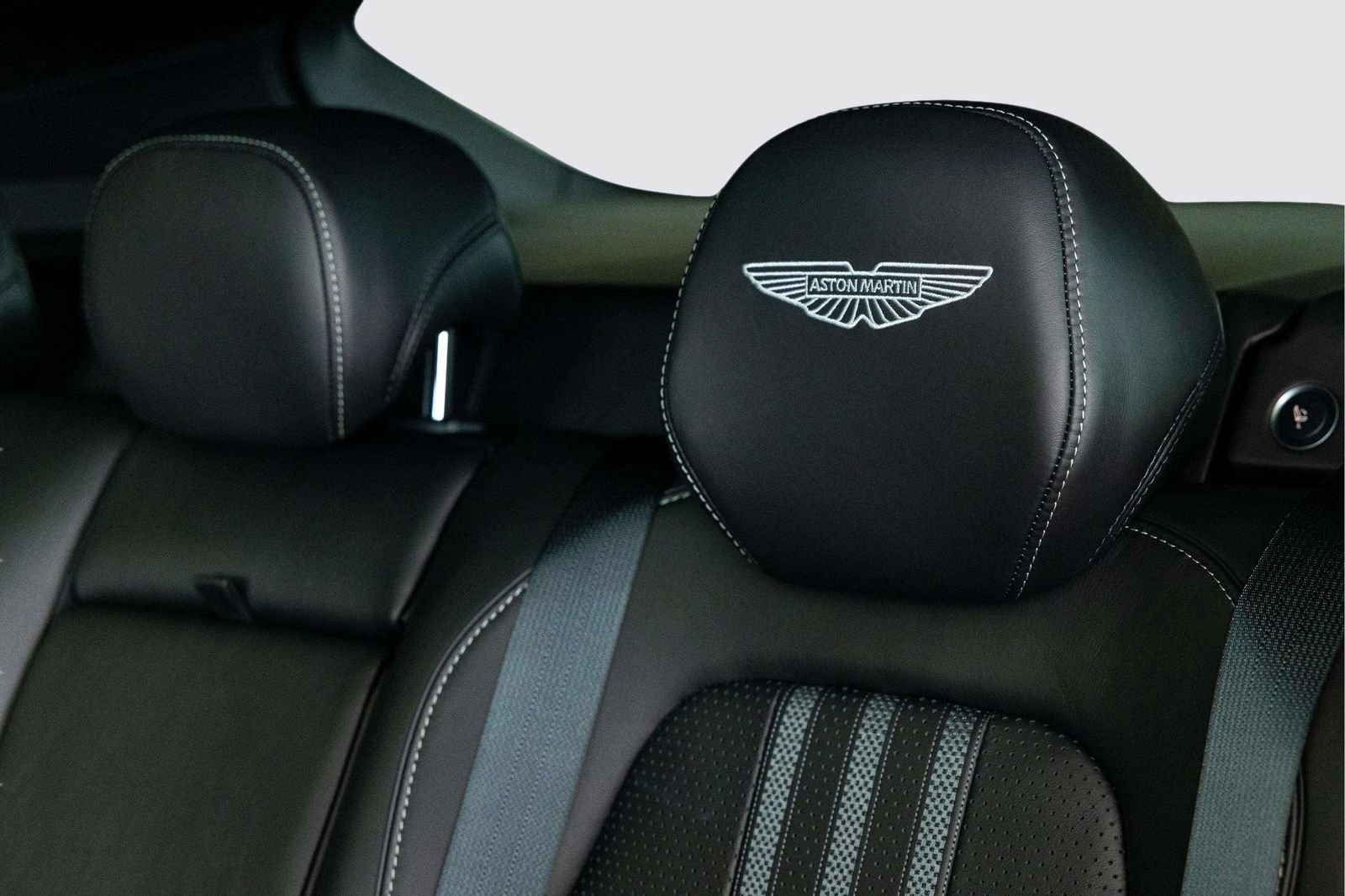 New 2026 Aston Martin DBX 707 AWD/4WD image 41