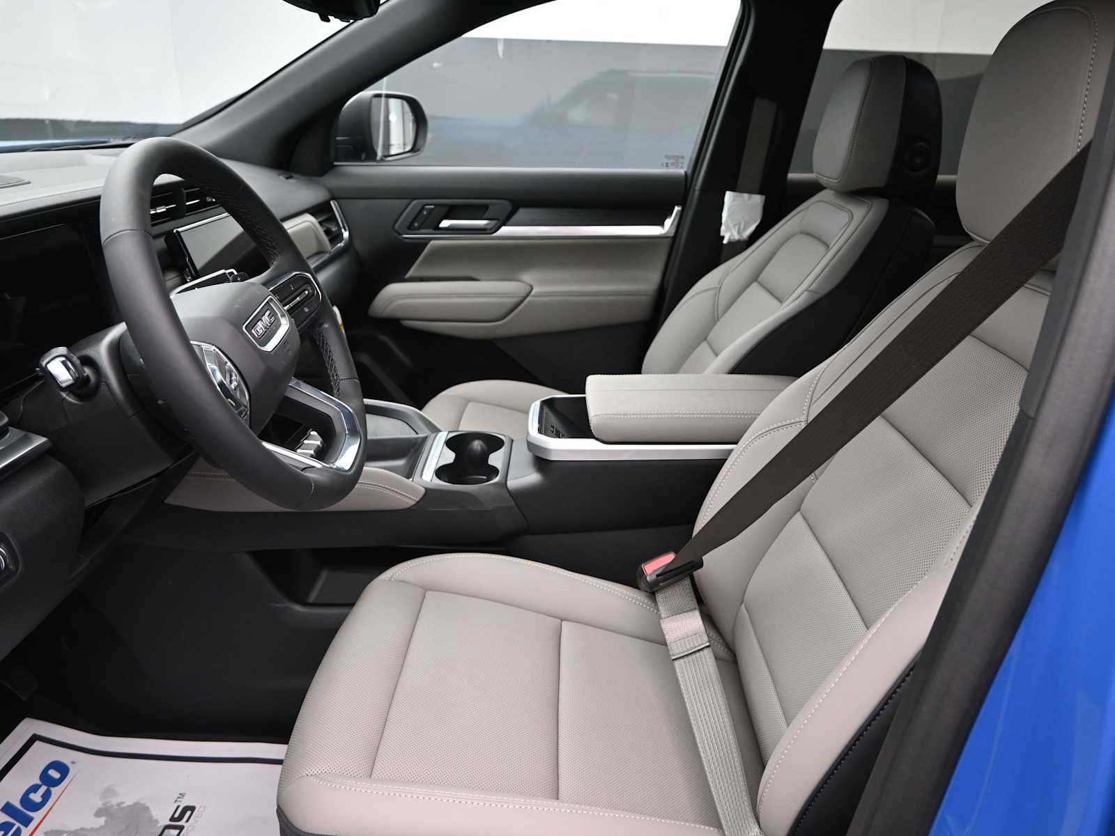New 2026 GMC Terrain Elevation w/ Elevation Premium Package AWD/4WD image 10