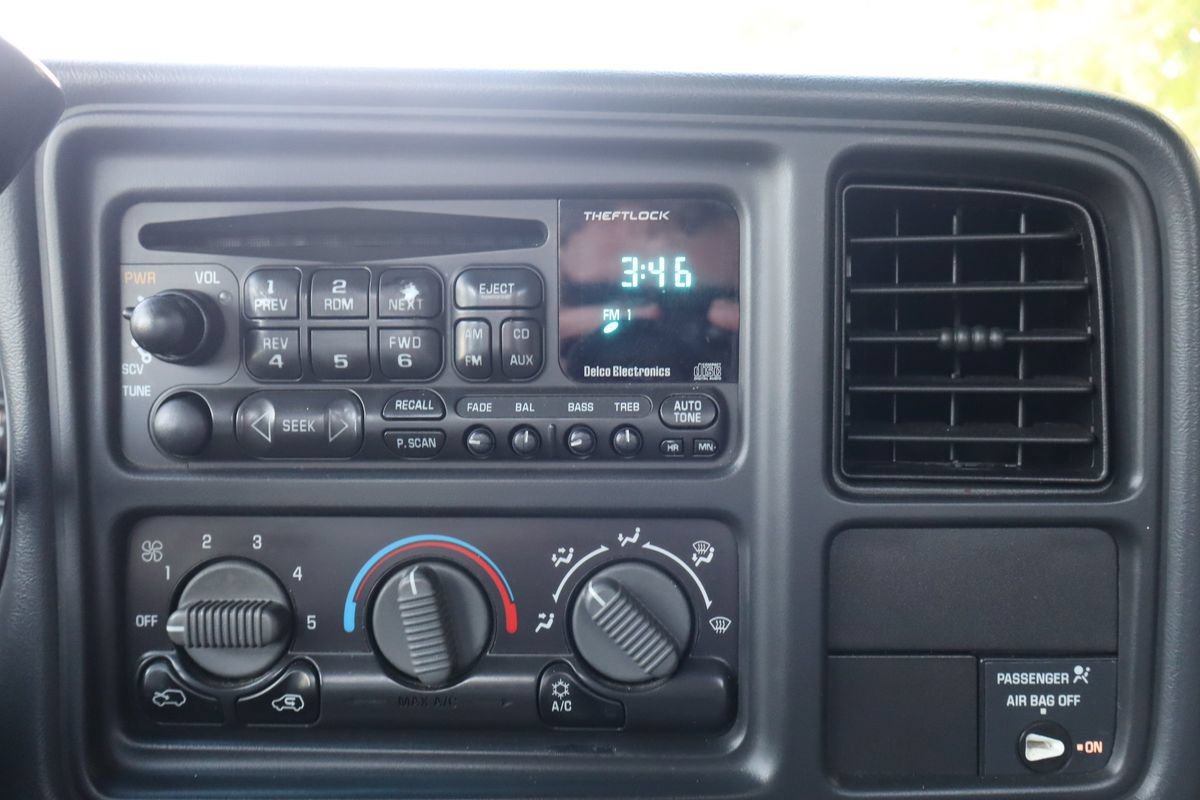 Used 2001 GMC Sierra 1500 SLE w/ Convenience Plus Group AWD/4WD image 27