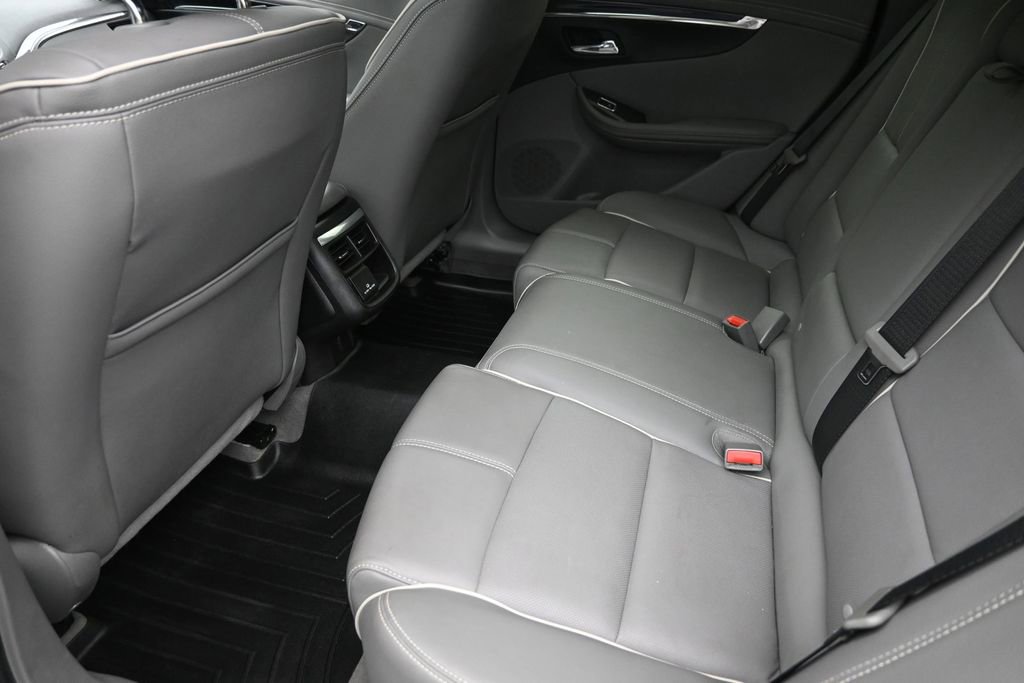 Used 2017 Chevrolet Impala Premier w/ Enhanced Convenience Package FWD image 10