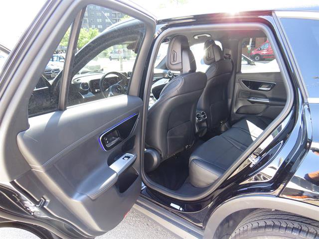 Used 2023 Mercedes-Benz GLC 300 4MATIC image 21