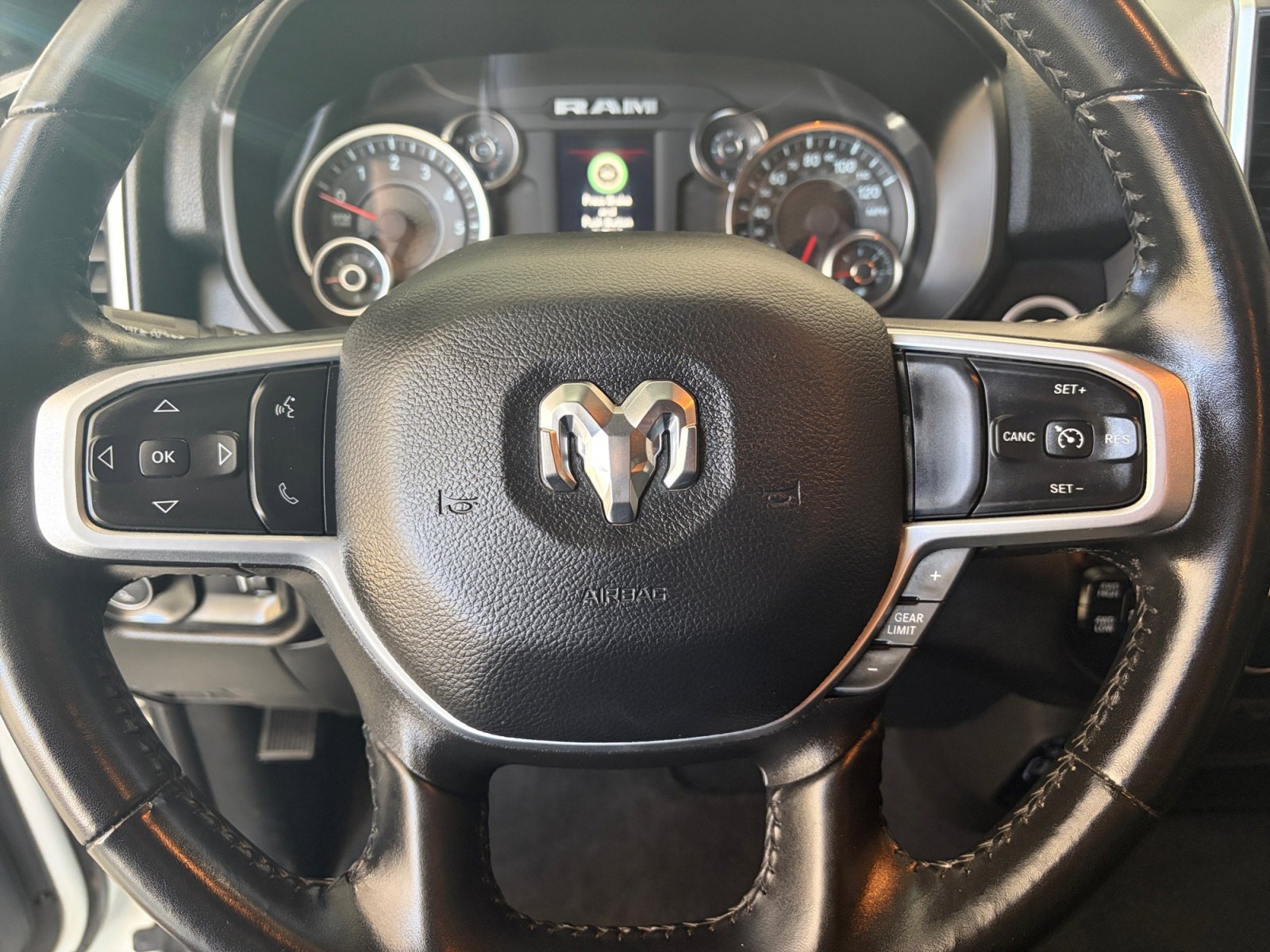 Used 2024 RAM 2500 Big Horn AWD/4WD image 23