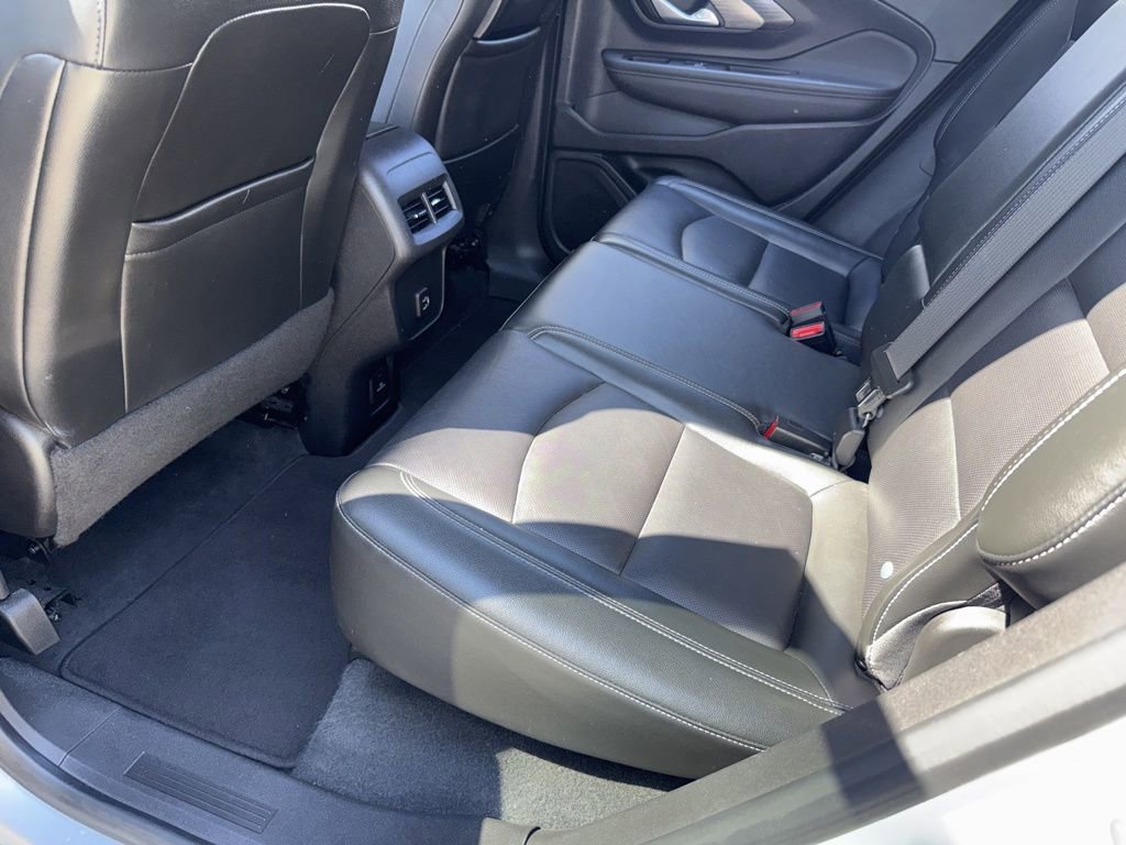 Used 2022 GMC Terrain SLT w/ Tech Package image 23