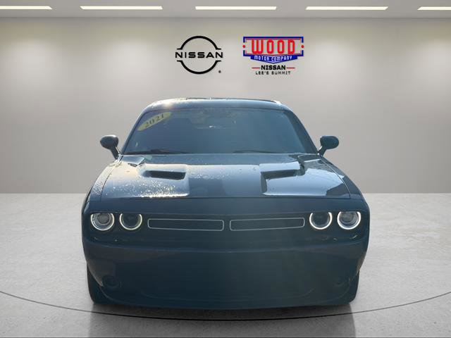 Used 2021 Dodge Challenger SXT image 3